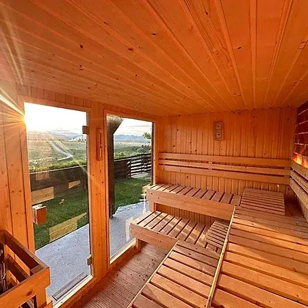 Отель Nature Nest Bran - Adults Only Брашов