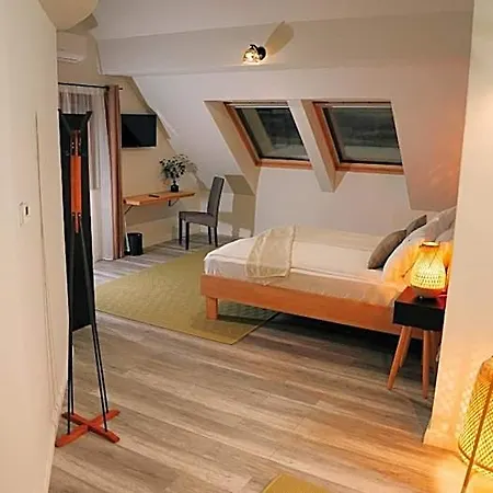 Nature Nest Bran - Adults Only 4* Брашов