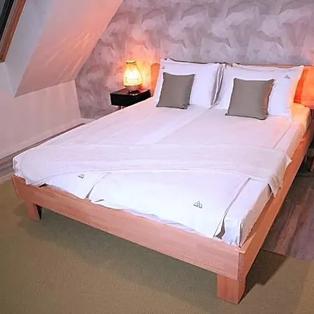 Nature Nest Bran - Adults Only Отель