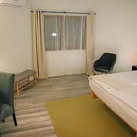 Nature Nest Bran - Adults Only 4*
